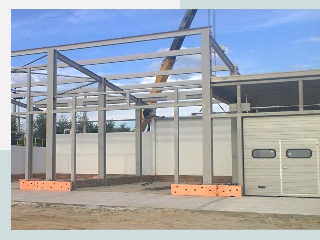 Строительство автосервисов от СтальСтрой-Вбр по цене 613 руб.